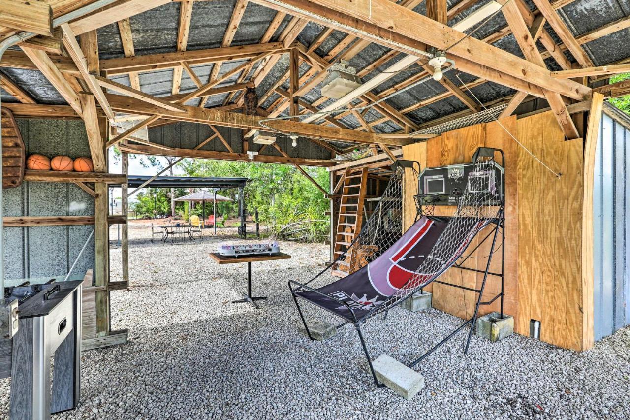 Authentic Clewiston Home With Outdoor Game Room Extérieur photo